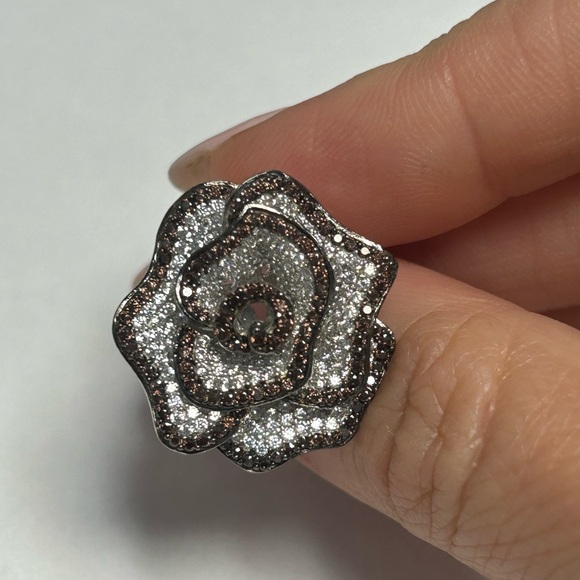 Suzy Levian Sterling Silver Brown White CZ Flower Ring NWT - Picture 4 of 7
